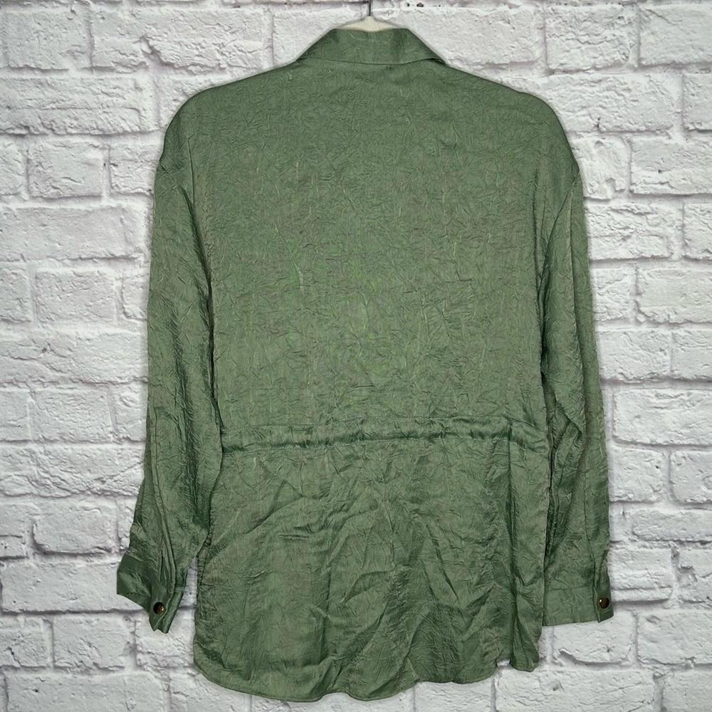 NWT Zara Green Satin Crinkle Cinch Waist Button Down Blouse - Picture 5 of 16